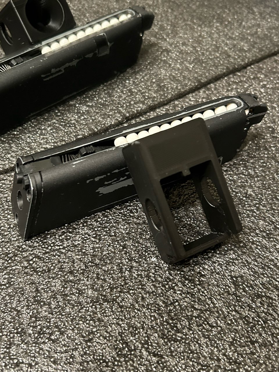 Speedloader for Airsoft Glock Double-Stack Magazines - Image 3